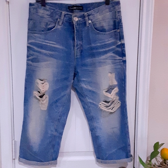Lady TR RENOVATION Size Large Distressed Super Sexy Girl Capris - Picture 1 of 13